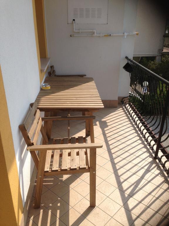 Perla Del Lago Rent Apartments Σιρμιόνε Δωμάτιο φωτογραφία
