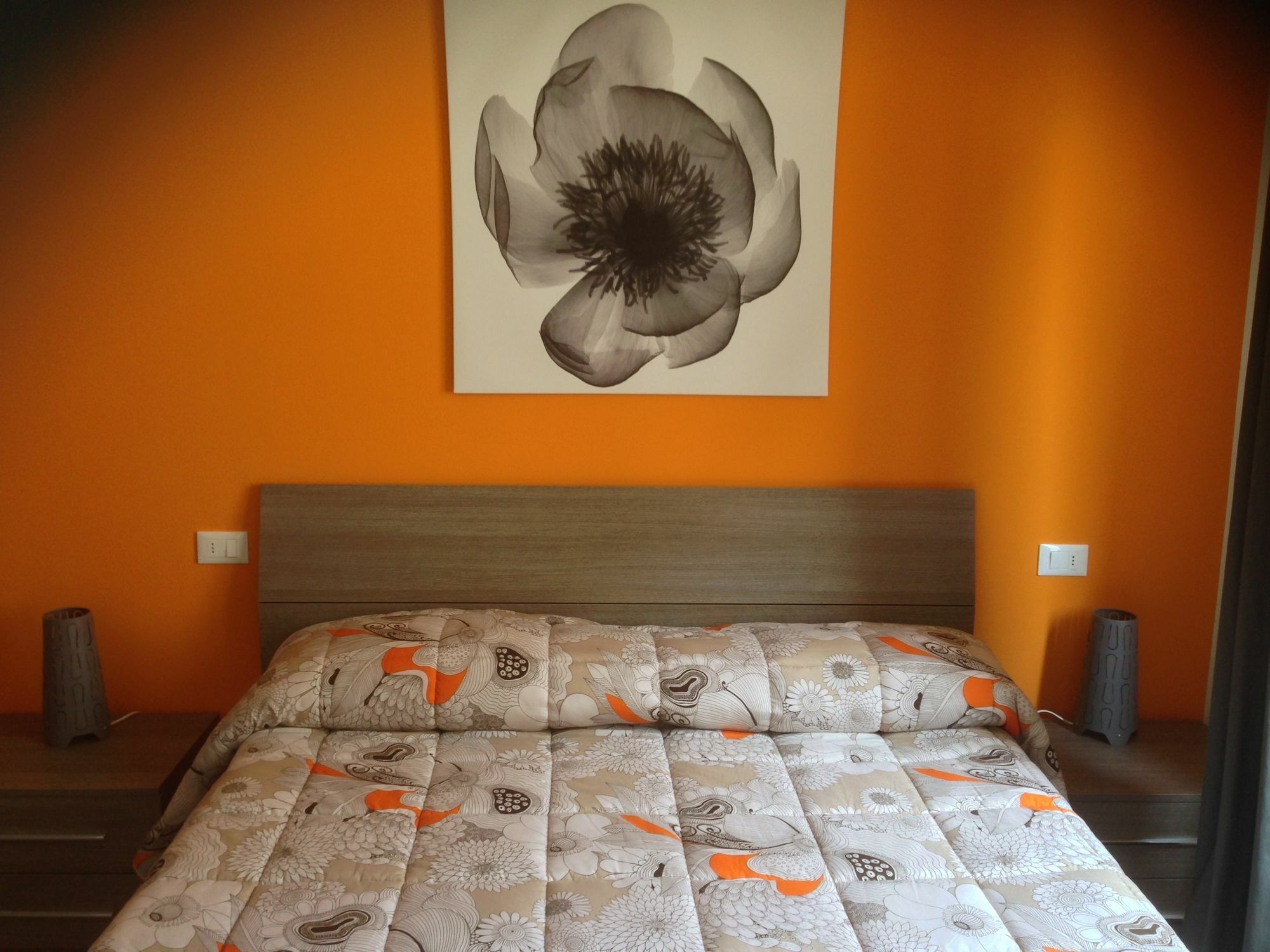 Perla Del Lago Rent Apartments Σιρμιόνε Εξωτερικό φωτογραφία